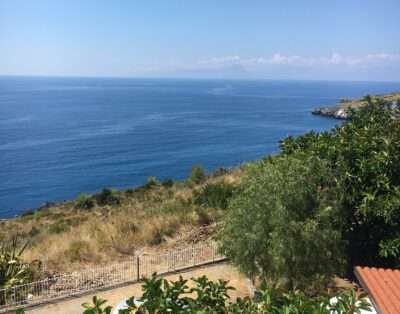 Appartamento a Baia del Carpino, con vista mare