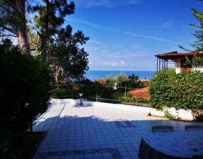 Rilassati a San Nicola Arcella: Appartamento con Giardino e Vista Mare, Ideale per una Vacanza Confortevole